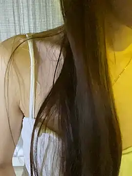 minmin2kk5 online show from February 7, 2026, 2:47 pm