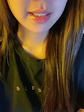 minmin2kk5 online show from April 3, 2026, 5:30 pm