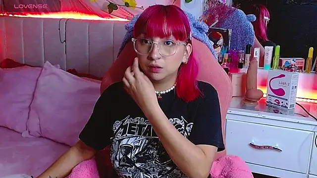 Littlerouse  online show from October 6, 2025, 11:16 pm