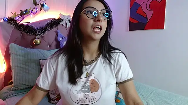 Littlerouse  online show from December 6, 2024, 1:46 am