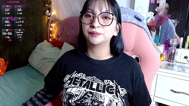 Littlerouse  online show from March 20, 2025, 4:51 am