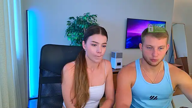 Snapshot of Jony_and_Jessica chatting on June 12, 2026, 5:38 am Jony and Jessica online show from June 12, 2026, 5:38 am