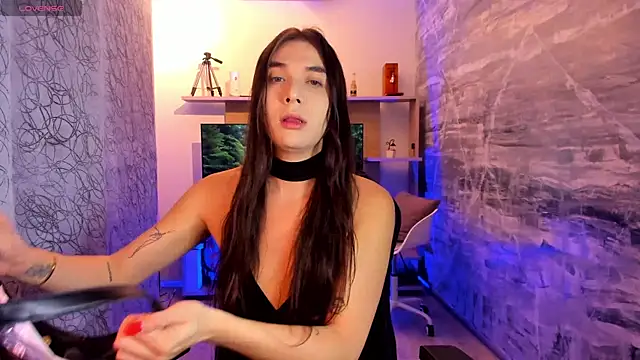 saracaball  online show from February 12, 2026, 10:31 pm