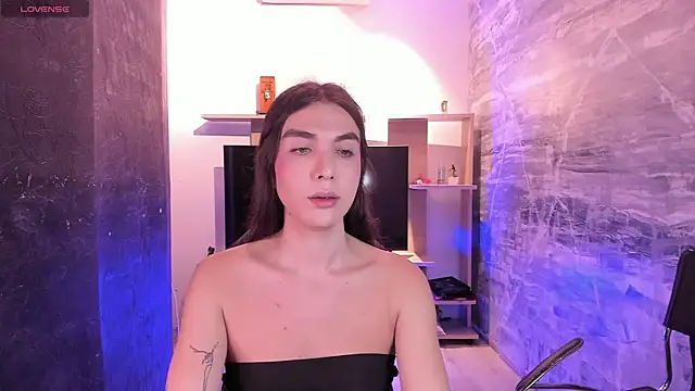 saracaball  online show from December 17, 2025, 6:51 am