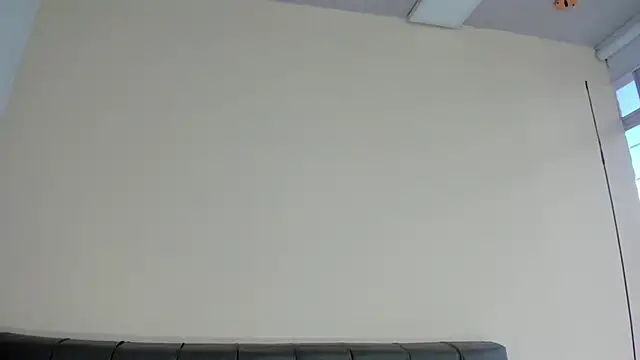 Cherllynn online show from December 17, 2025, 3:39 pm