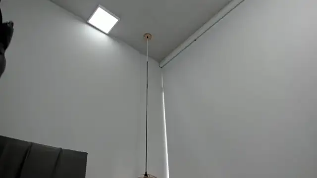 Cherllynn online show from March 22, 2025, 2:14 pm