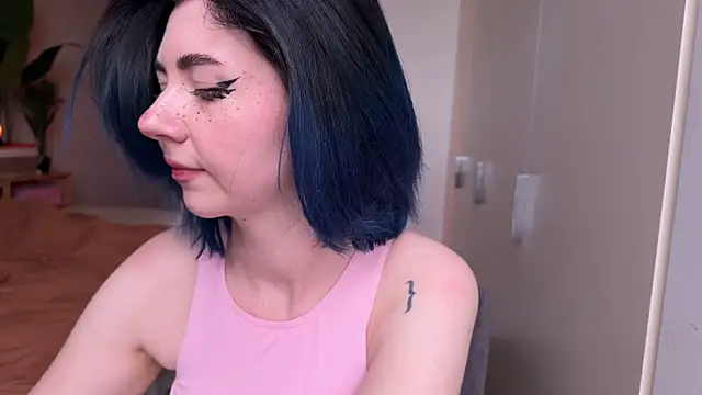  vixenp online show from April 14, 2026, 4:45 pm