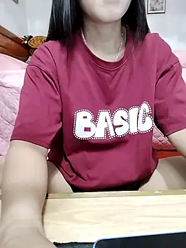 cream1299 online show from September 18, 2025, 11:46 am