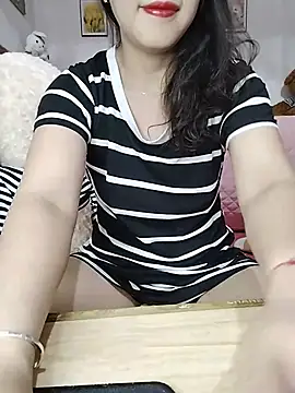 Snapshot of cream1299 chatting on June 18, 2026, 9:20 pm cream1299 online show from June 18, 2026, 9:20 pm