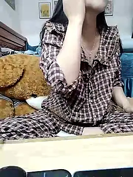 cream1299 online show from January 13, 2026, 12:09 pm