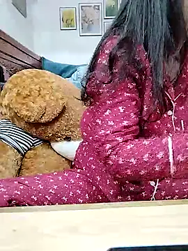 cream1299 online show from February 2, 2026, 9:30 am