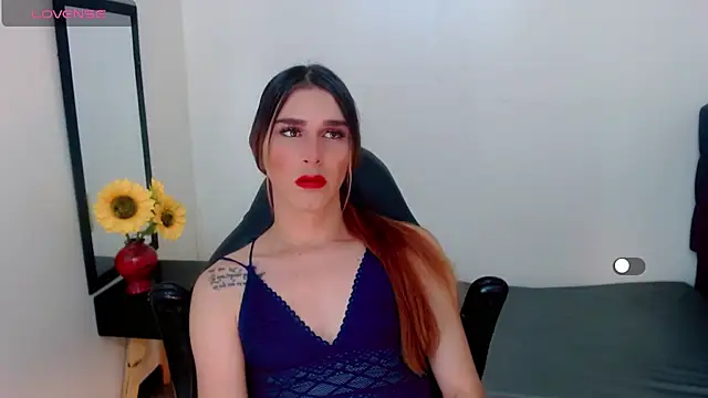 Snapshot of la_ratona_1 chatting on February 10, 2025, 9:15 pm la ratona 1 online show from February 10, 2025, 9:15 pm