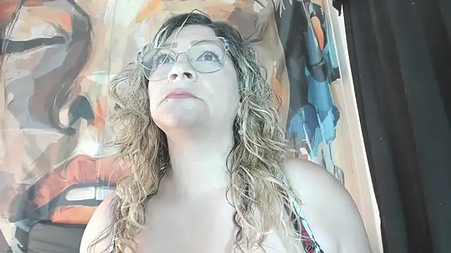 eva1saenz online show from May 30, 2026, 11:32 pm