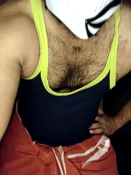 xavierkevi online show from December 3, 2025, 4:39 pm