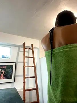 Rati Curly online show from October 12, 2025, 11:44 am