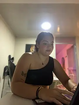 Snapshot of Chloee_Evans1 chatting on February 28, 2025, 1:15 am Chloee Evans1 online show from February 28, 2025, 1:15 am