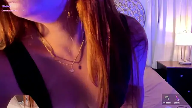 Snapshot of Chloee_Evans1 chatting on September 10, 2025, 7:02 pm Chloee Evans1 online show from September 10, 2025, 7:02 pm