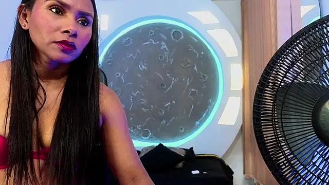 Snapshot of Tatianabr_01 chatting on January 7, 2026, 6:24 pm Tatianabr 01 online show from January 7, 2026, 6:24 pm