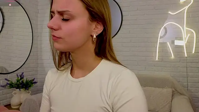 Wendy D0ll online show from February 25, 2026, 9:03 pm