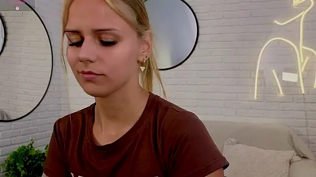 Wendy D0ll online show from March 29, 2026, 3:24 pm