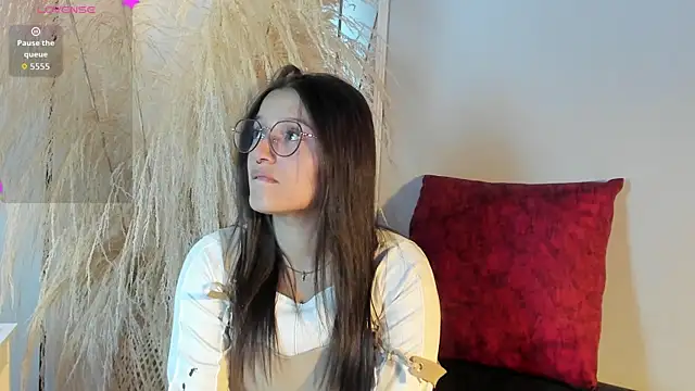 Elecktra sweet online show from April 8, 2026, 7:15 pm