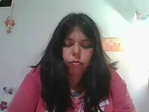 scarletttlove online show from March 27, 2026, 11:49 pm