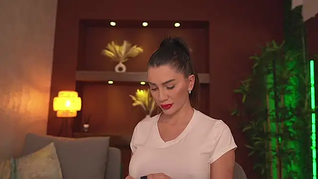 JustinneJade online show from March 22, 2025, 6:11 am