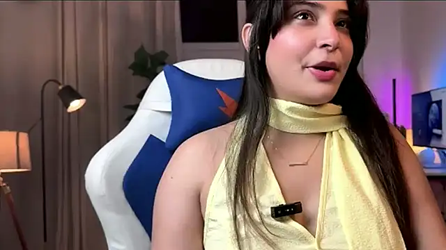 Snapshot of demieliss chatting on April 13, 2026, 7:07 pm demieliss online show from April 13, 2026, 7:07 pm