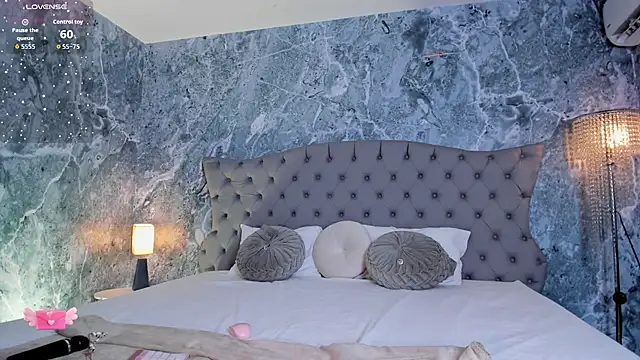 Aprillbrunette online show from February 19, 2026, 11:40 am