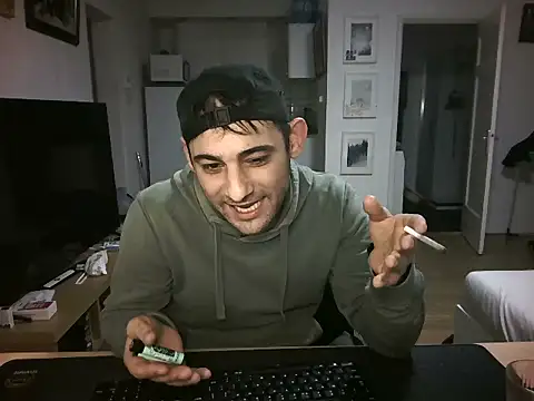 mihaimichael online show from June 10, 2026, 11:28 pm