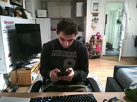 mihaimichael online show from December 19, 2025, 1:57 pm