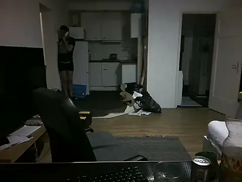mihaimichael online show from June 19, 2026, 1:11 am