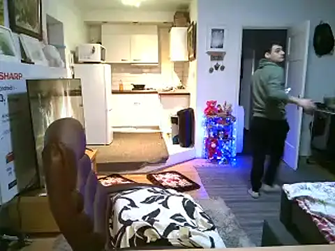 mihaimichael online show from October 14, 2025, 7:03 pm