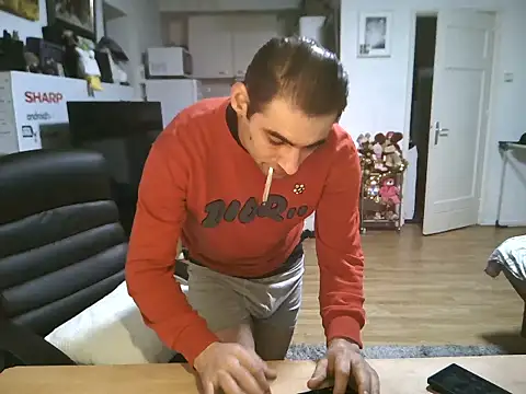 Snapshot of mihaimichael chatting on January 17, 2026, 12:58 am mihaimichael online show from January 17, 2026, 12:58 am