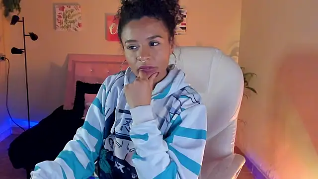 keyla roberts777 online show from February 26, 2025, 4:08 am