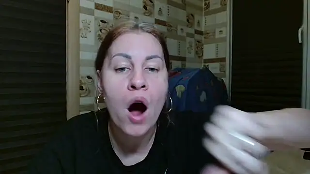 TherestlessKitty online show from July 9, 2026, 10:20 pm