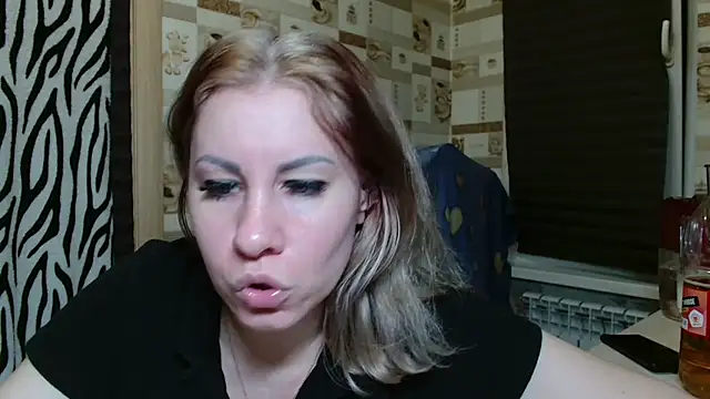 TherestlessKitty online show from June 25, 2026, 10:15 pm