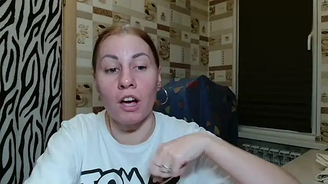 TherestlessKitty online show from June 21, 2026, 10:15 pm