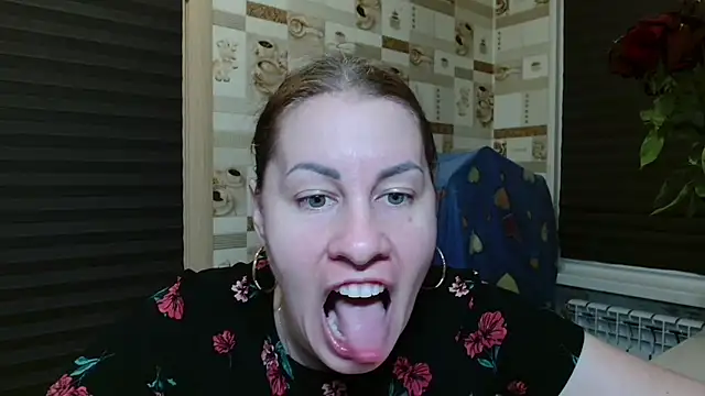 TherestlessKitty online show from August 4, 2026, 10:14 pm