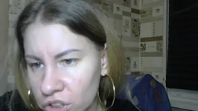 TherestlessKitty online show from December 13, 2025, 10:16 pm