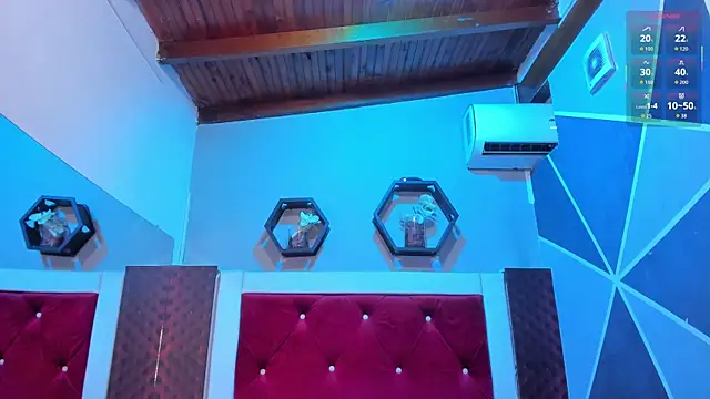 Karoll014 online show from November 10, 2025, 12:32 pm