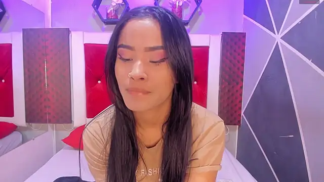 Karoll014 online show from December 2, 2025, 12:07 pm