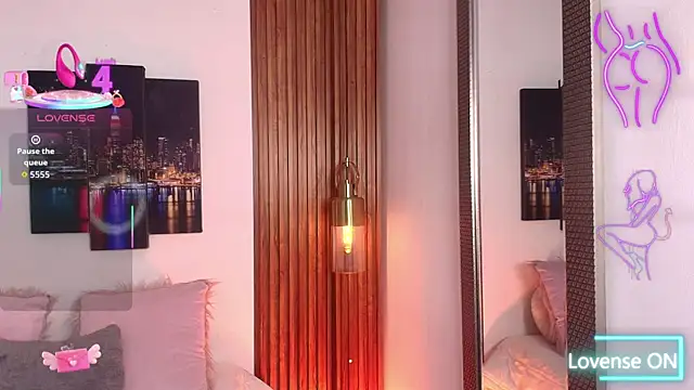 Snapshot of Tayzon_Foxxx chatting on September 14, 2025, 12:55 am Tayzon Foxxx online show from September 14, 2025, 12:55 am