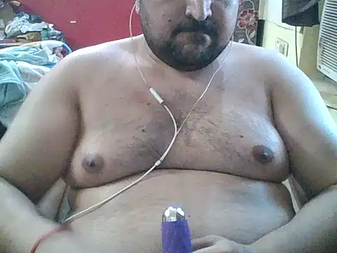 ARYANAVAILABLE online show from May 20, 2026, 11:51 am