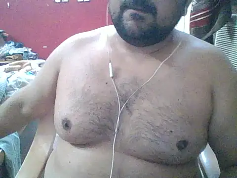 ARYANAVAILABLE online show from May 21, 2026, 11:46 pm