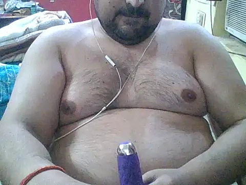 ARYANAVAILABLE online show from May 18, 2026, 12:22 am
