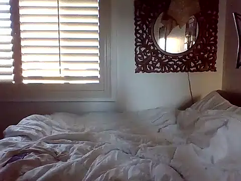 tengocanicas online show from December 18, 2024, 3:33 pm