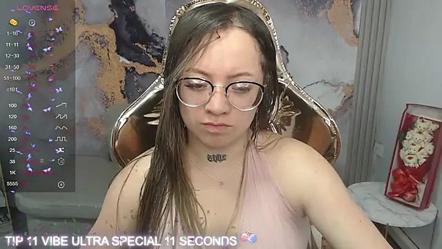 Snapshot of Cristal_v_1 chatting on February 26, 2025, 3:14 am Cristal v 1 online show from February 26, 2025, 3:14 am