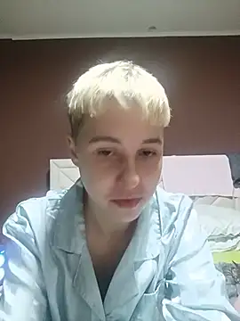 Gussie Bridie online show from May 27, 2026, 9:22 pm