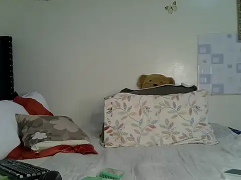 Snapshot of jeyberrie chatting on October 8, 2025, 9:11 am jeyberrie online show from October 8, 2025, 9:11 am